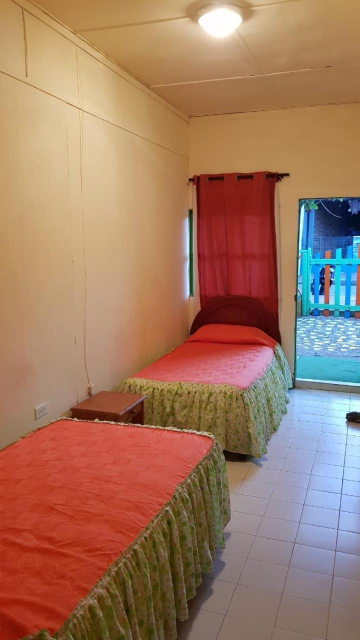 Apartahotel Tres Casitas San Andrés Exterior photo